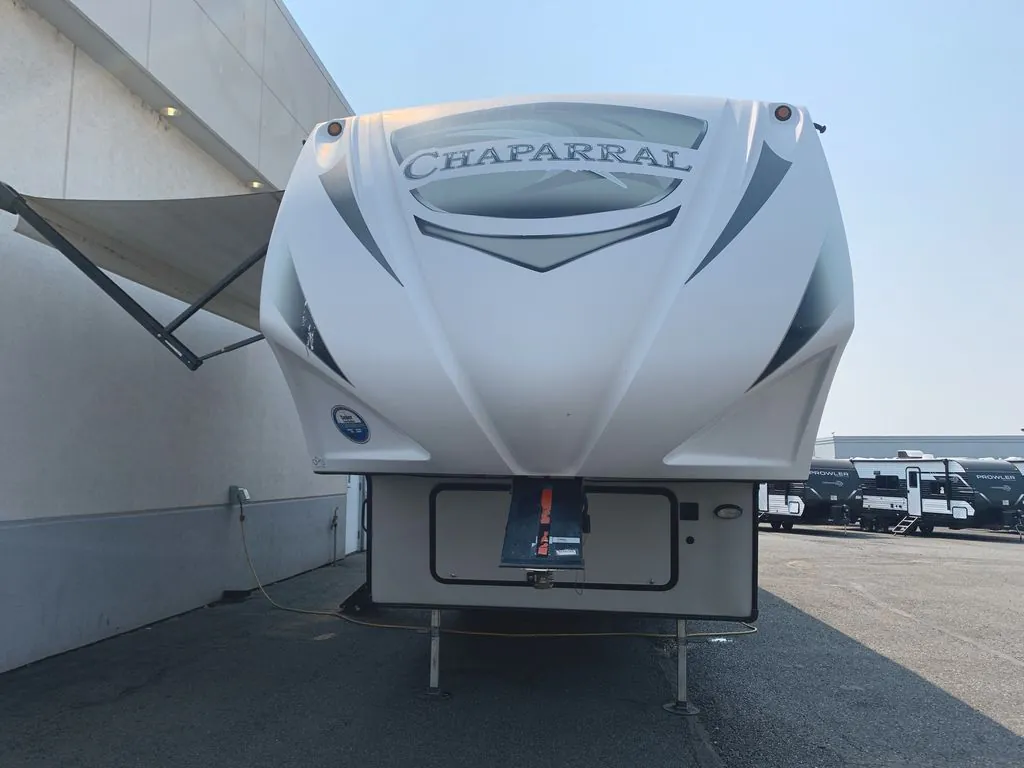 2018 Coachmen Chaparral 298RLS - Photo 4
