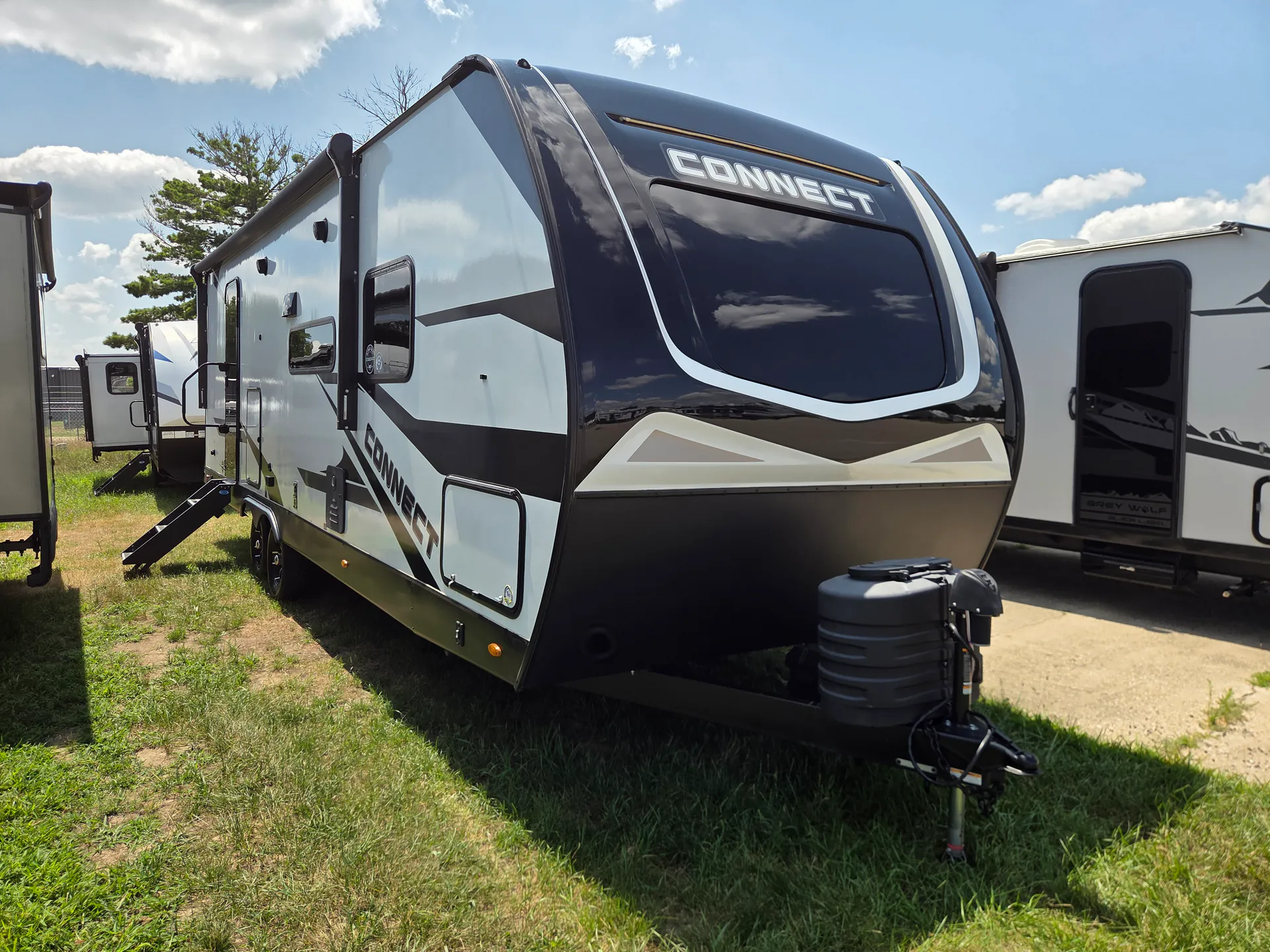 2025 K-Z Connect C261RB - Photo 2