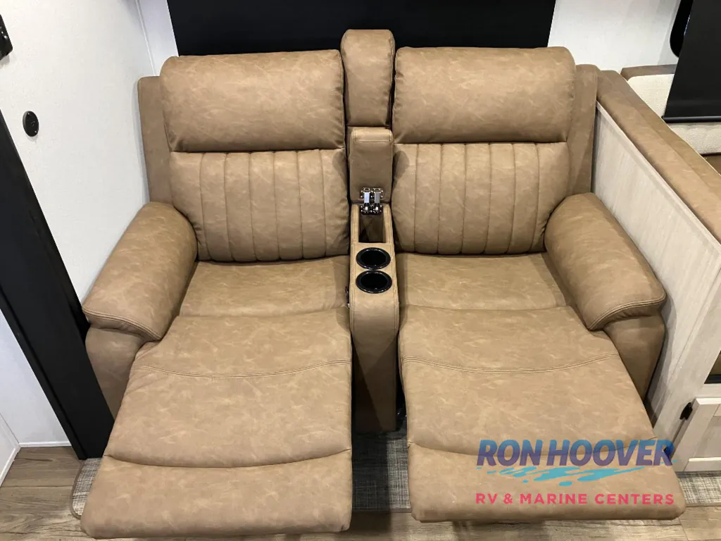 2027 Forest River Puma 31QBBH, Photos photo 20