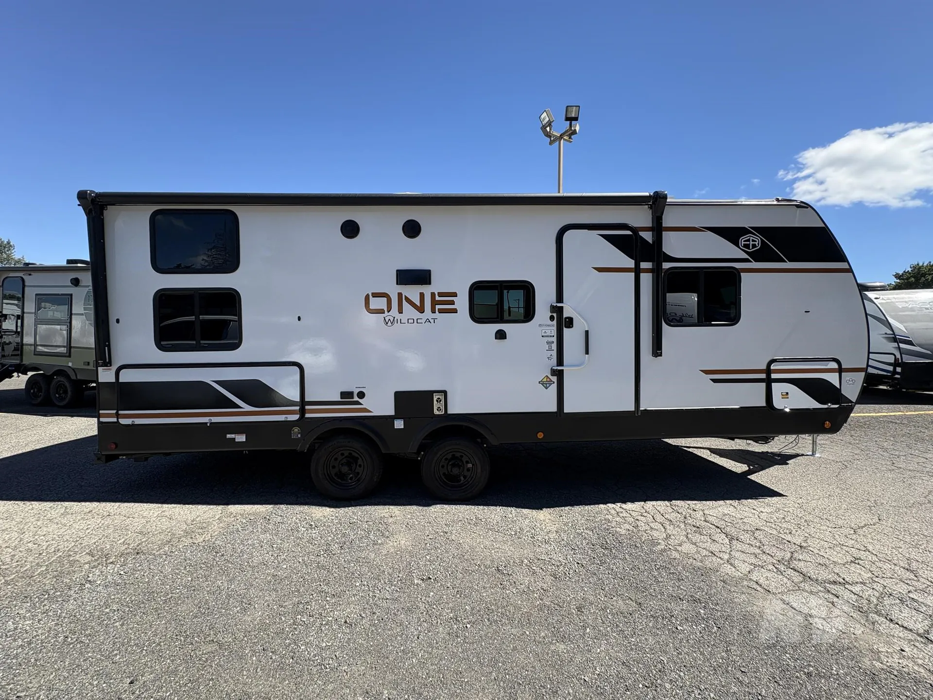 2027 Forest River Wildcat ONE 241DBEDS - Photo 2