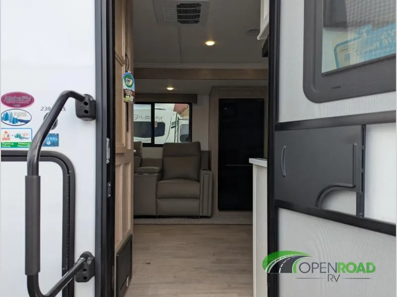 2024 Palomino Solaire Ultra-Lite 2300FKBS - Photo 3