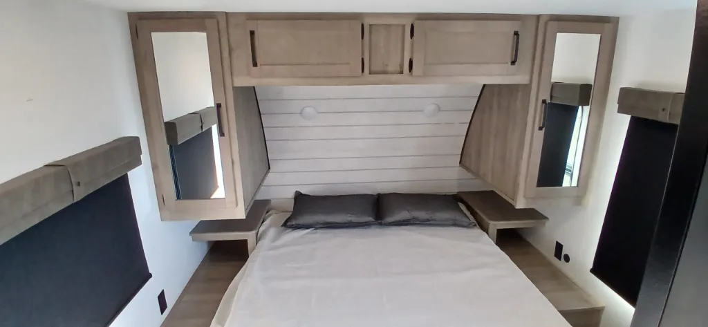 2025 Palomino Puma 337BH, Photos photo 35