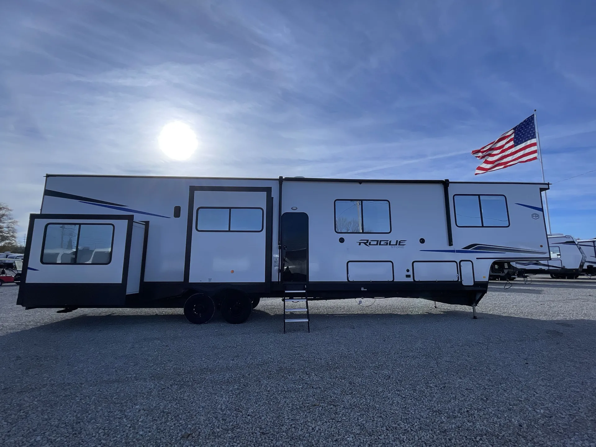 2026 Forest River Rogue 411STORE — campside