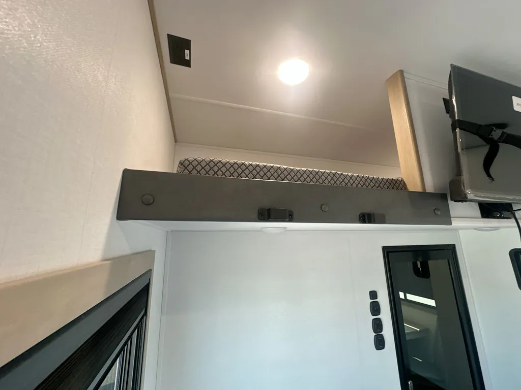 2026 Keystone Raptor 441, Photos photo 18
