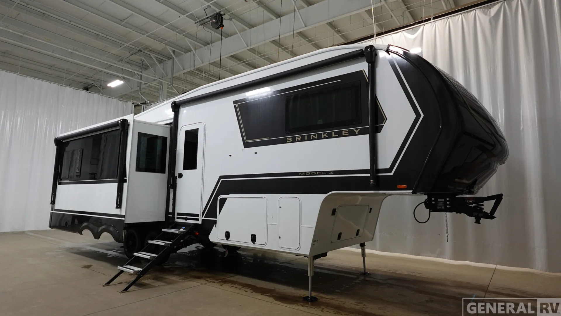 2026 Brinkley Model Z 2900 - Photo 2