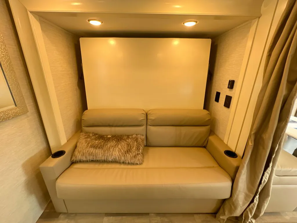 2020 Tiffin Wayfarer 25 RW, Photos photo 6