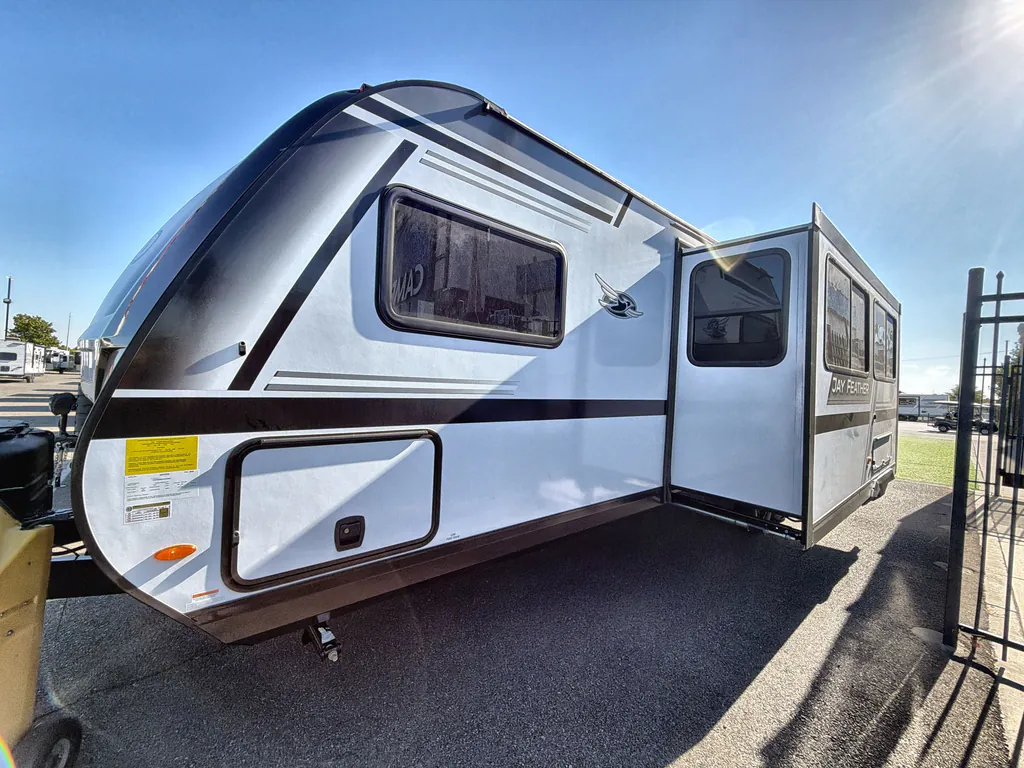 2027 Jayco Jay Feather 29BHB, Photos photo 6
