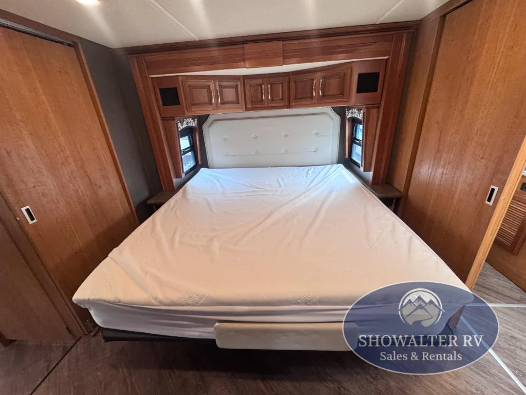 2016 Fleetwood Pace Arrow LXE 38K, Photos photo 40