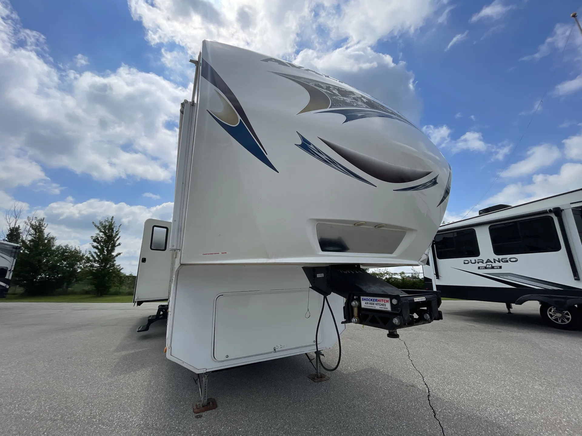 2013 Keystone Avalanche 330RE — Photo 1