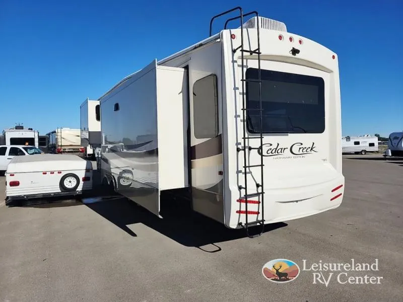 2018 Forest River RV Cedar Creek Hathaway Edition 38FBD - Photo 3