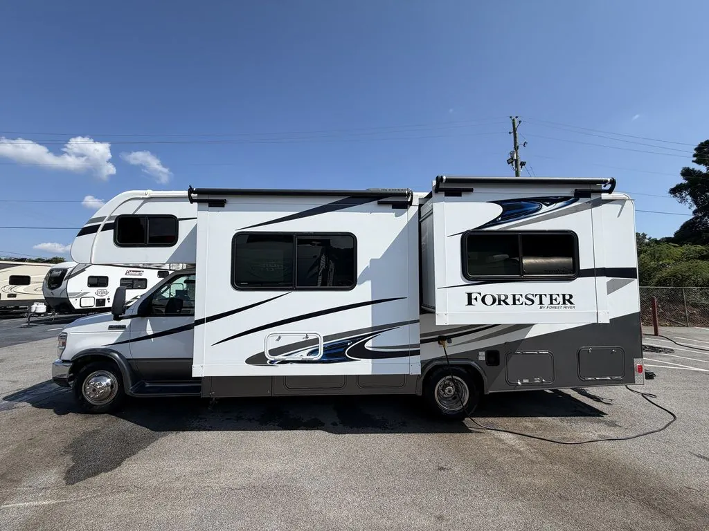 2018 Forest River Forester 2421MS, Photos photo 4