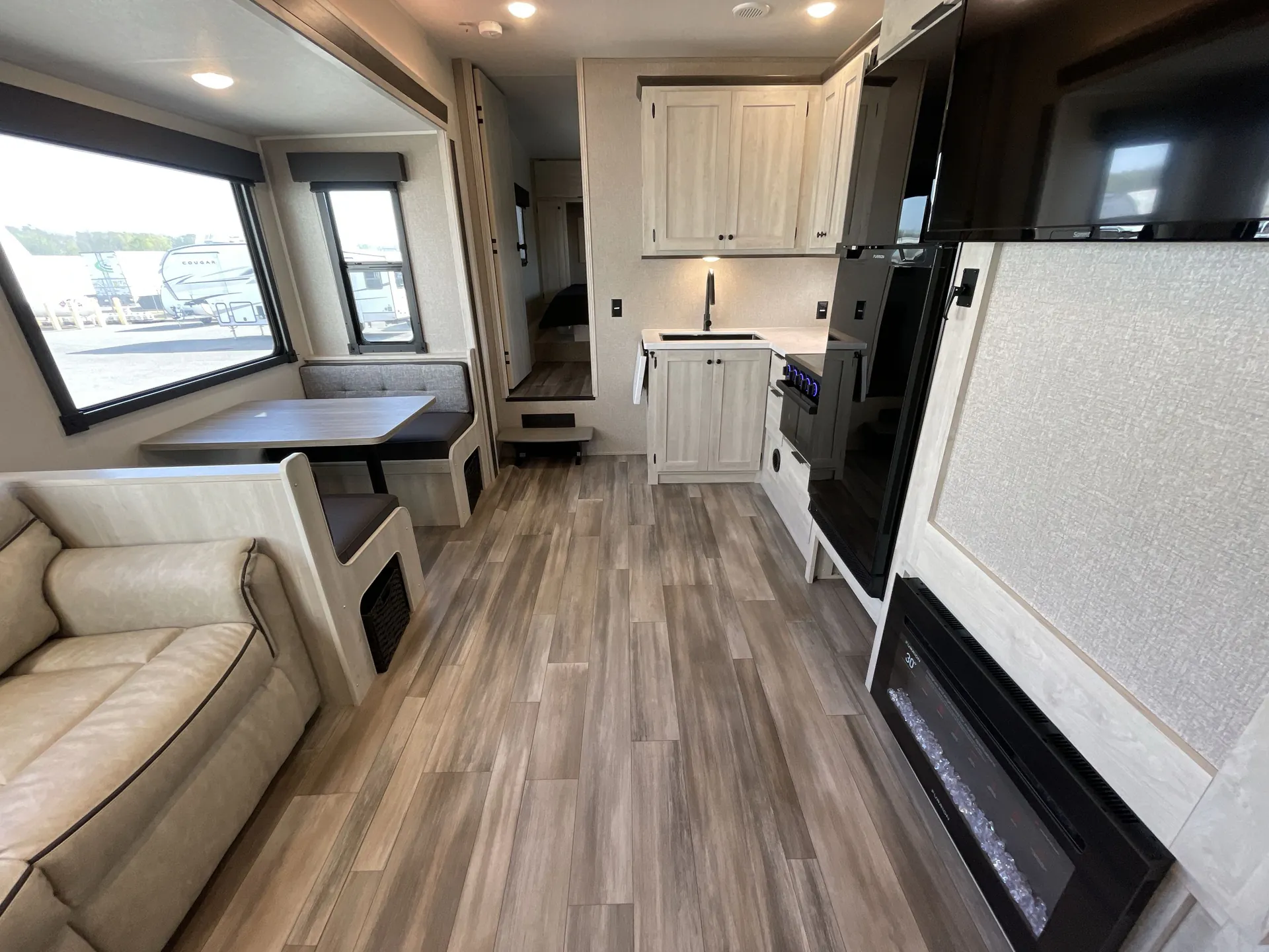 2024 Forest River Wildcat One 27RB — living area main