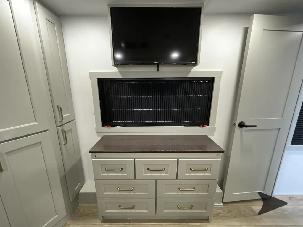 2027 Brinkley Model G 3970, Photos photo 41