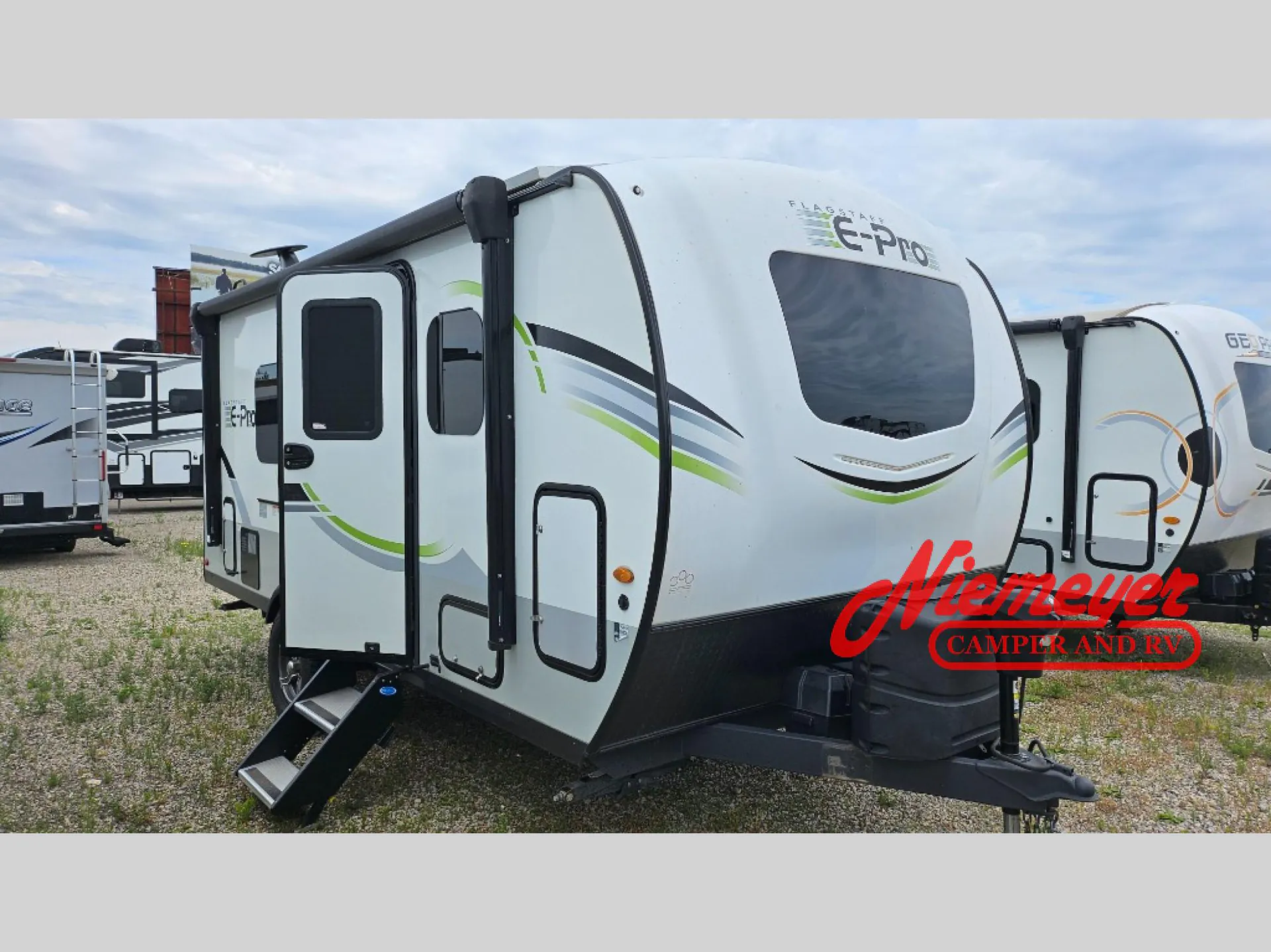 2022 Forest River RV Flagstaff E-Pro 19FD - Photo 3