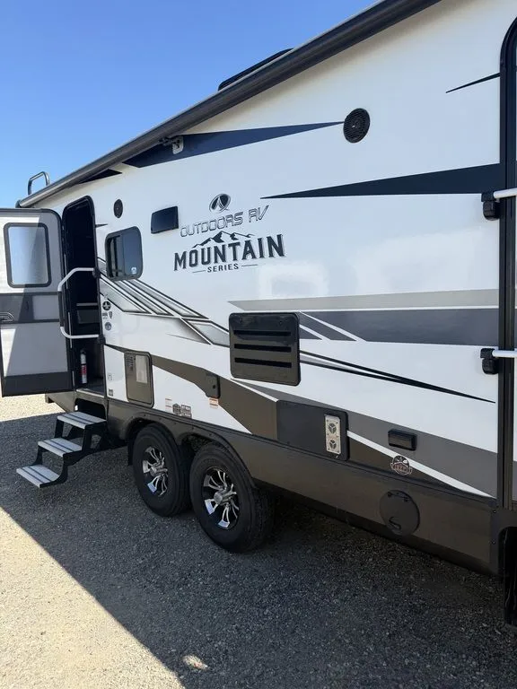 2023 Outdoors RV Mountain Series 24RLS - Photo 4