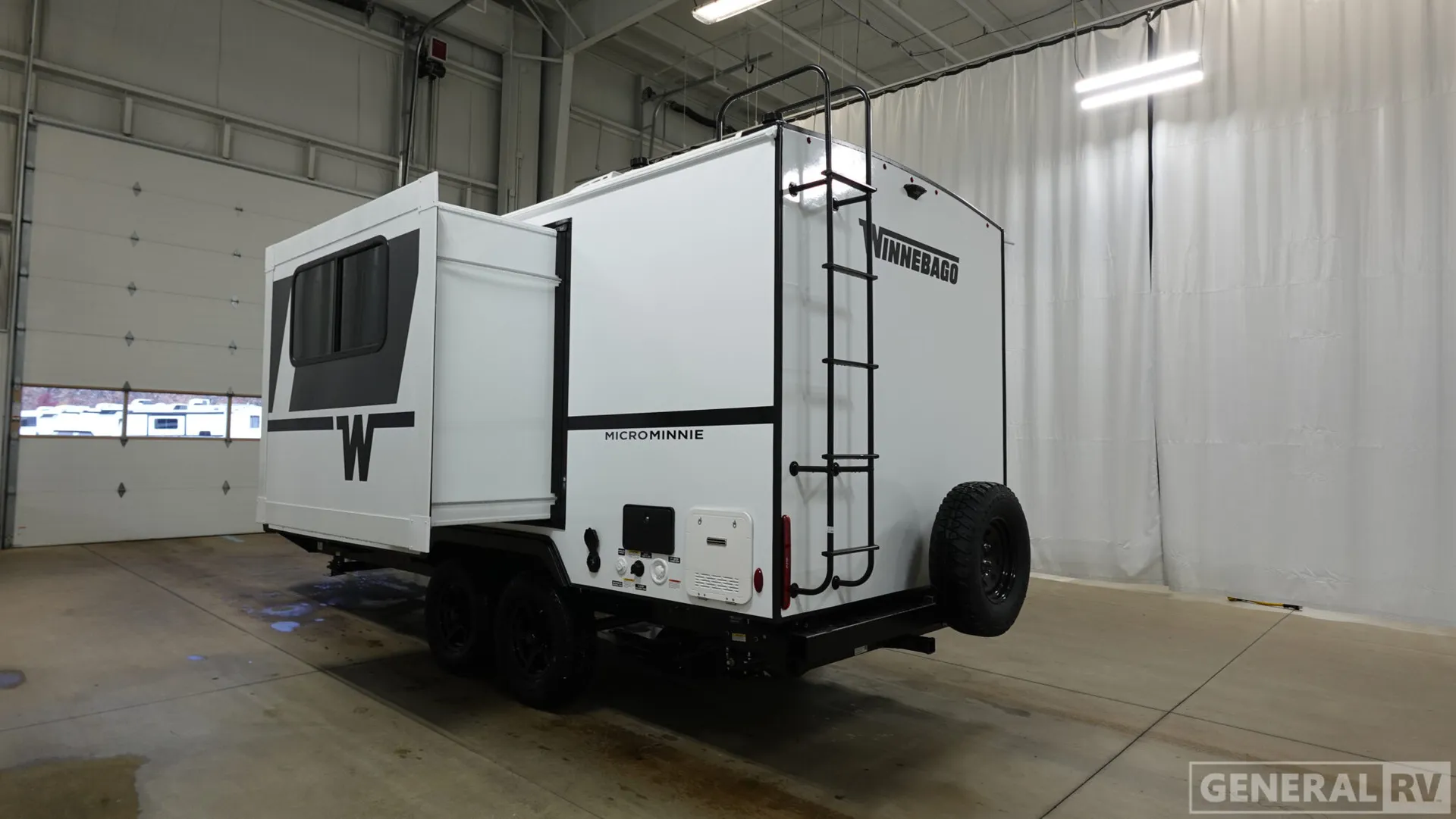 2026 Winnebago Micro Minnie 2108DS - Photo 4