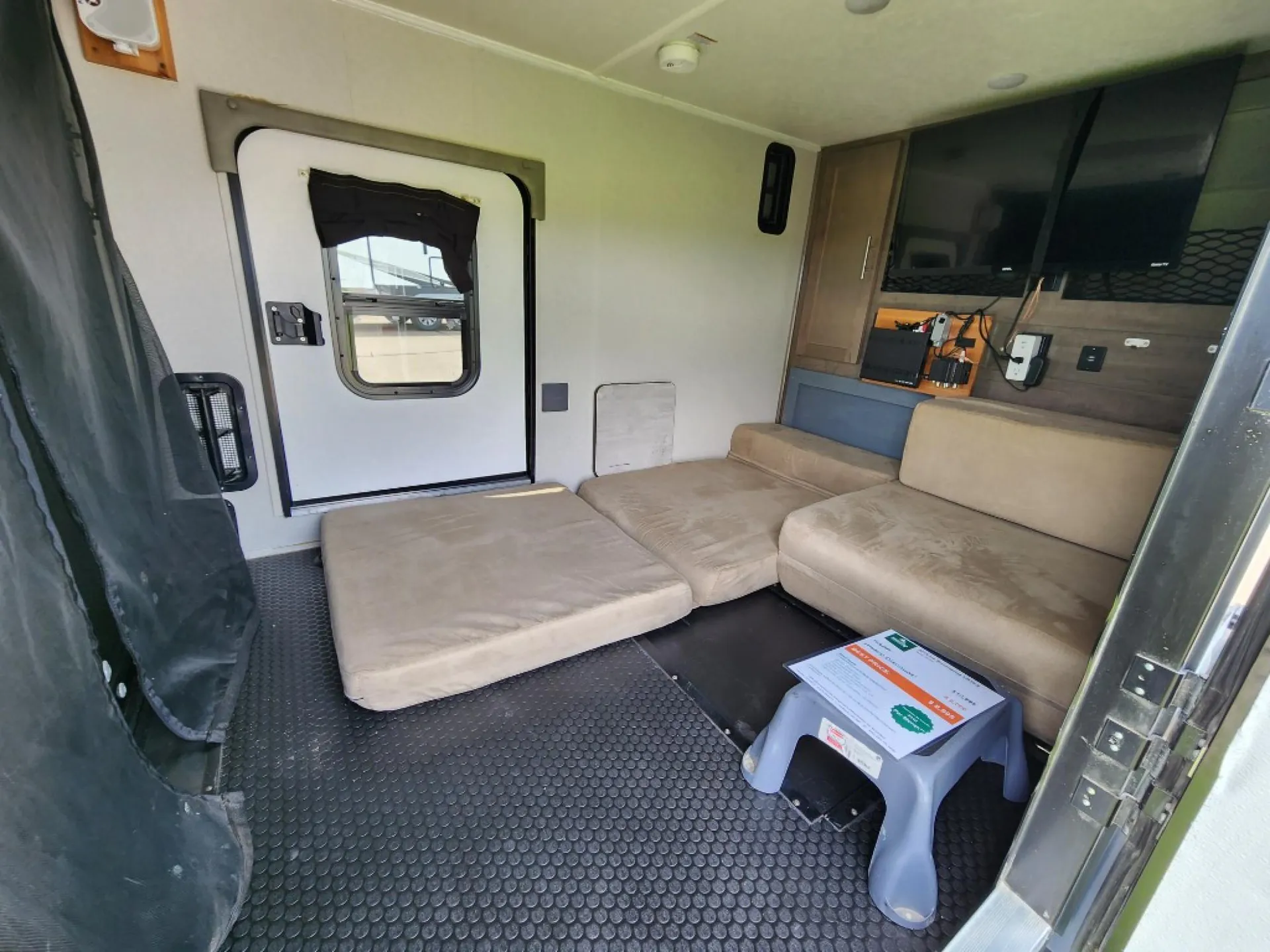 2019 Forest River No Boundaries NB10.6 - Photo 3