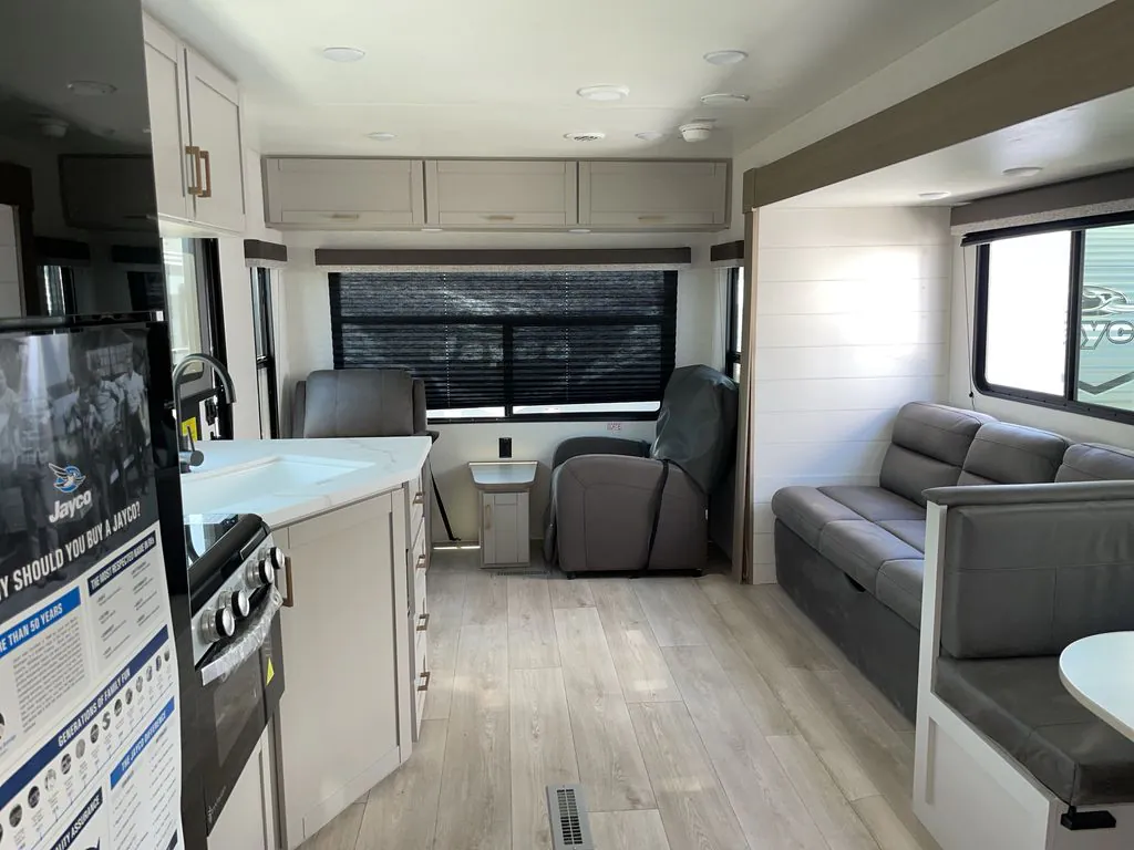 2027 Jayco Jay Flight SLX 262RLSW, Photos photo 17
