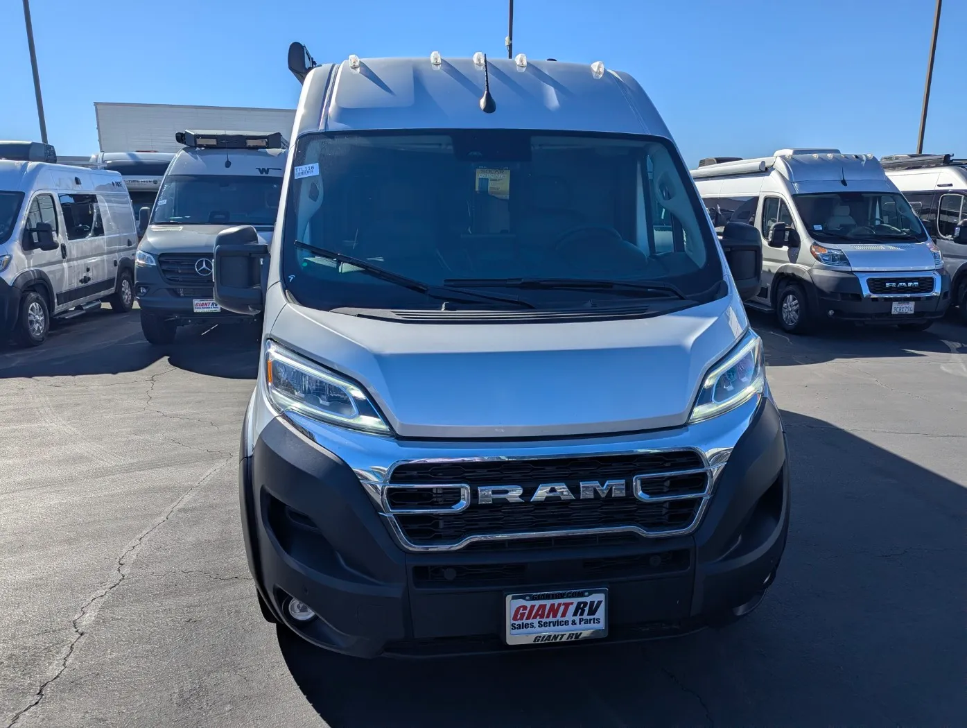 2026 Thor Motor Coach Tellaro 20U - Photo 3