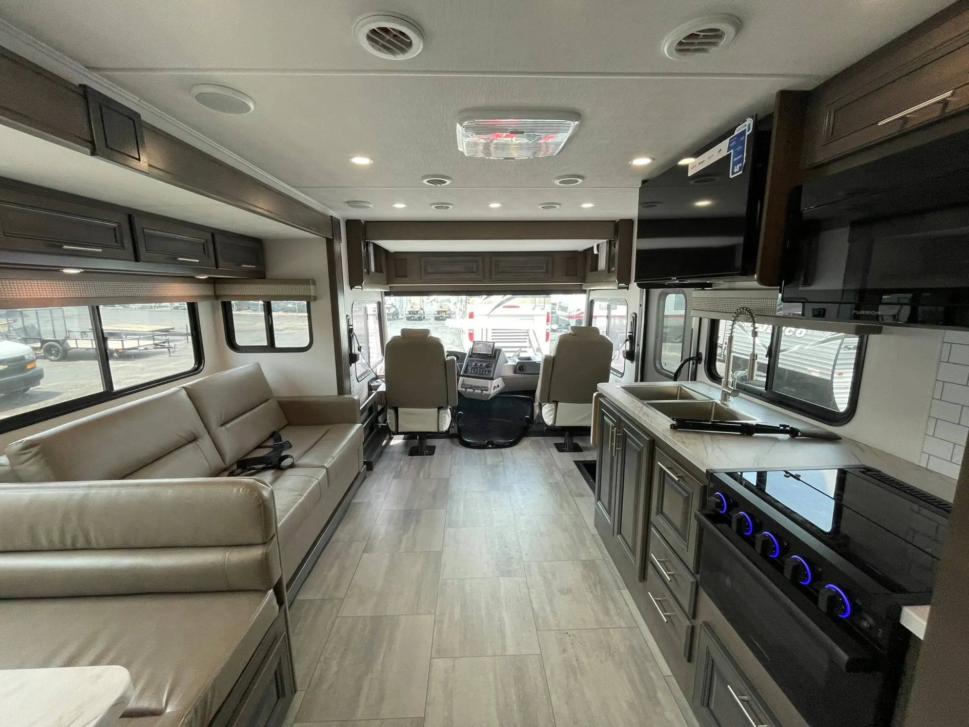 2026 Forest River Georgetown 3 Series GT3 29S3 - Photo 4