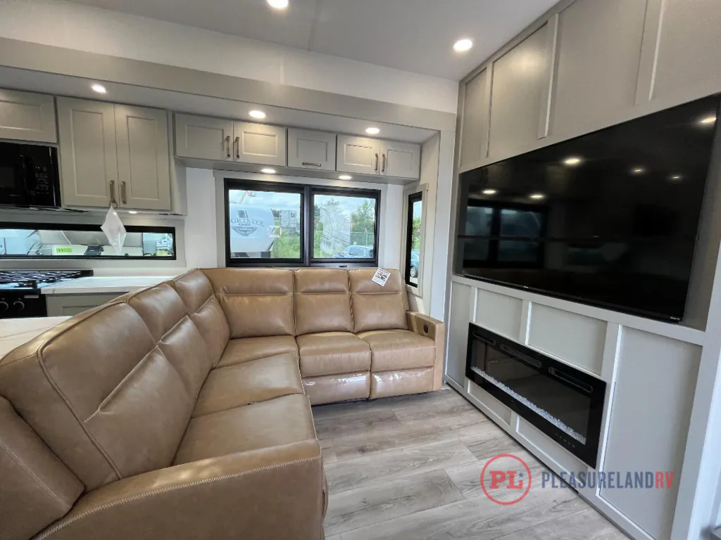 2026 Brinkley Model G 3970, Photos photo 21