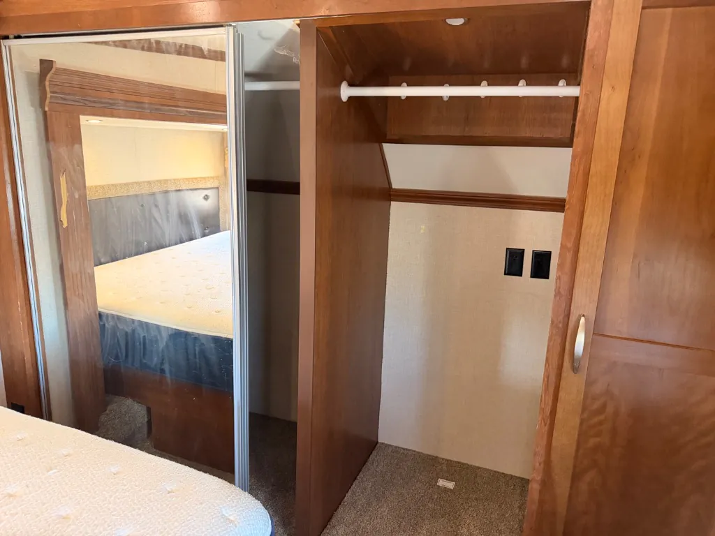 2018 Forest River Blue Ridge 304SR, Photos photo 30