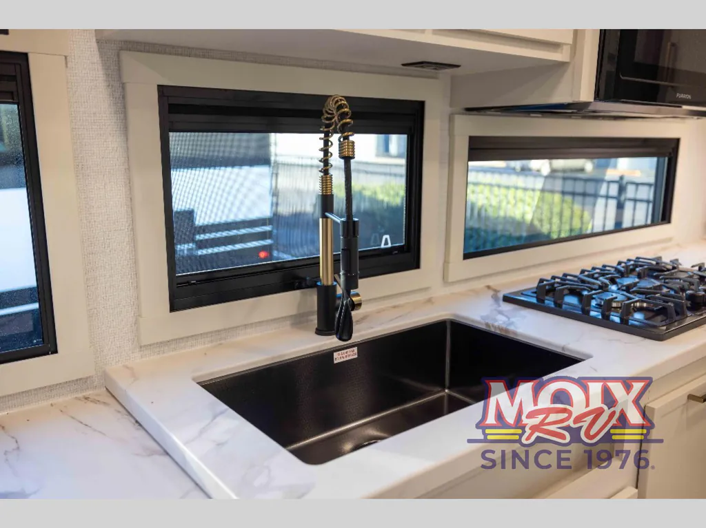 2026 Brinkley Model Ix 20X, Photos photo 20