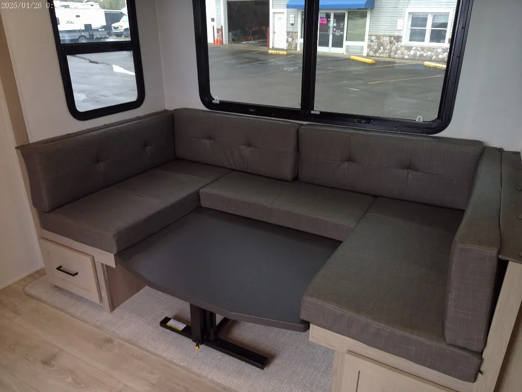 2026 Forest River Rockwood Mini Lite 2506FK — Photo 5