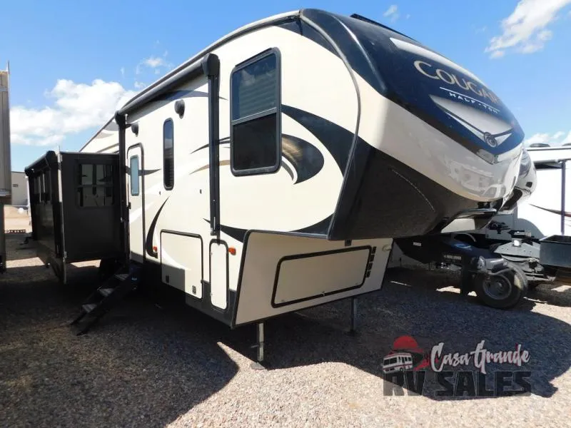2019 Keystone RV Cougar Half-Ton Series 30RLS - Photo 2
