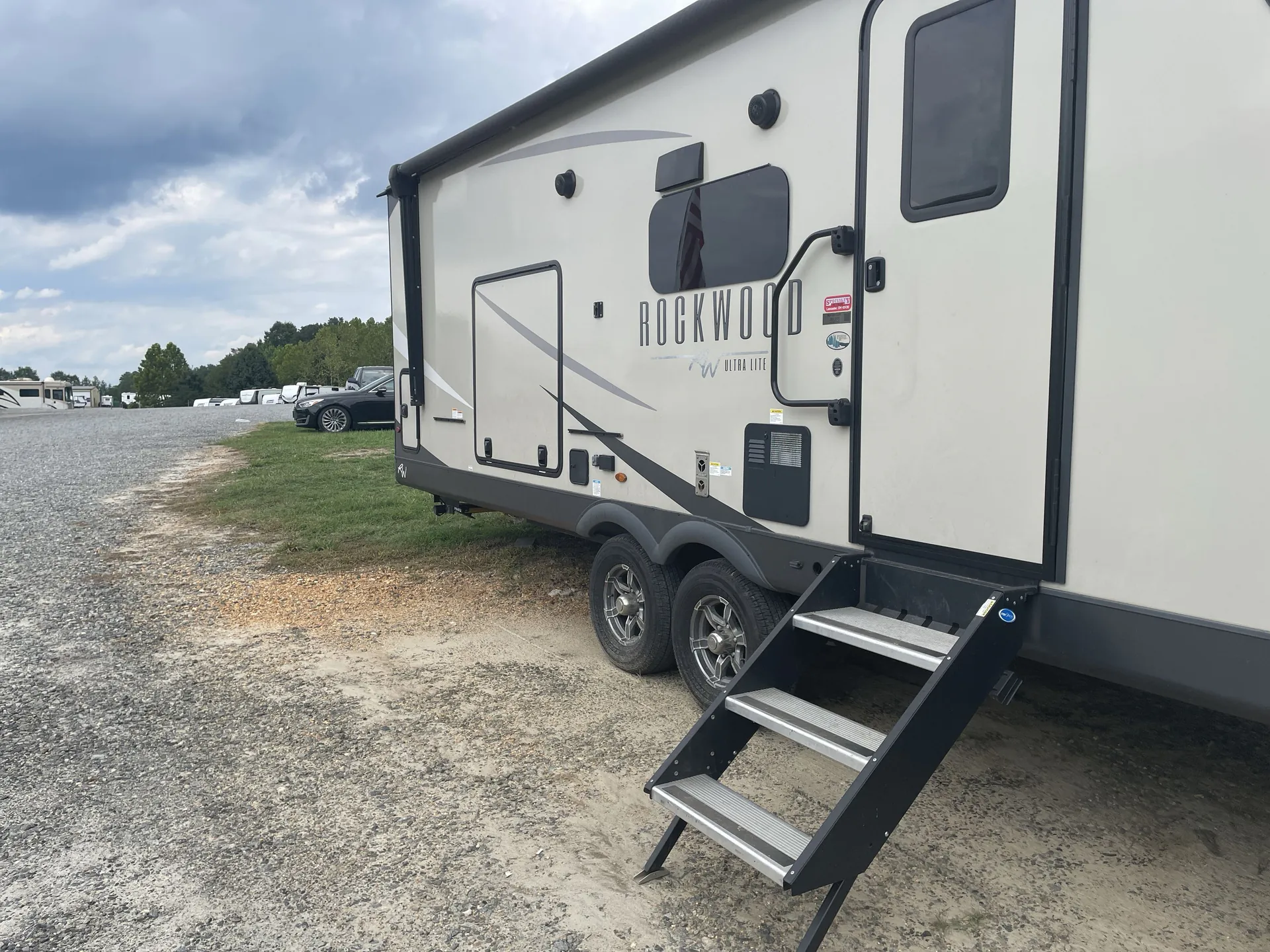2023 Forest River Rockwood Ultra Lite 2912BS — campside