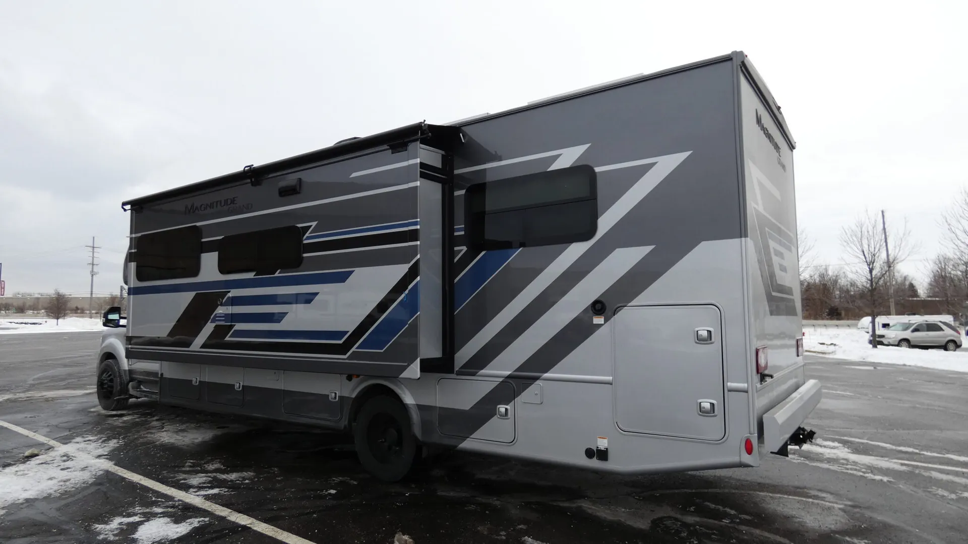 2026 Thor Motor Coach Magnitude Grand L35 - Photo 4