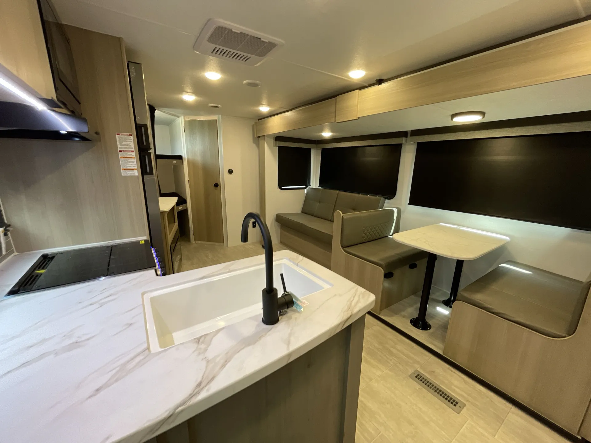 2026 dutchmen Kodiak 270BHSL — living area main