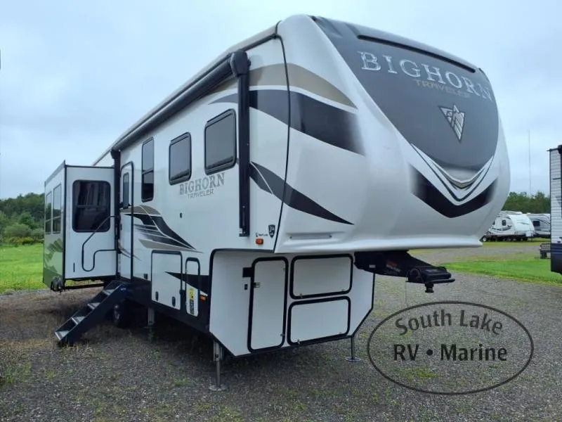 2023 Heartland Outpost Lite 32RS - Photo 2
