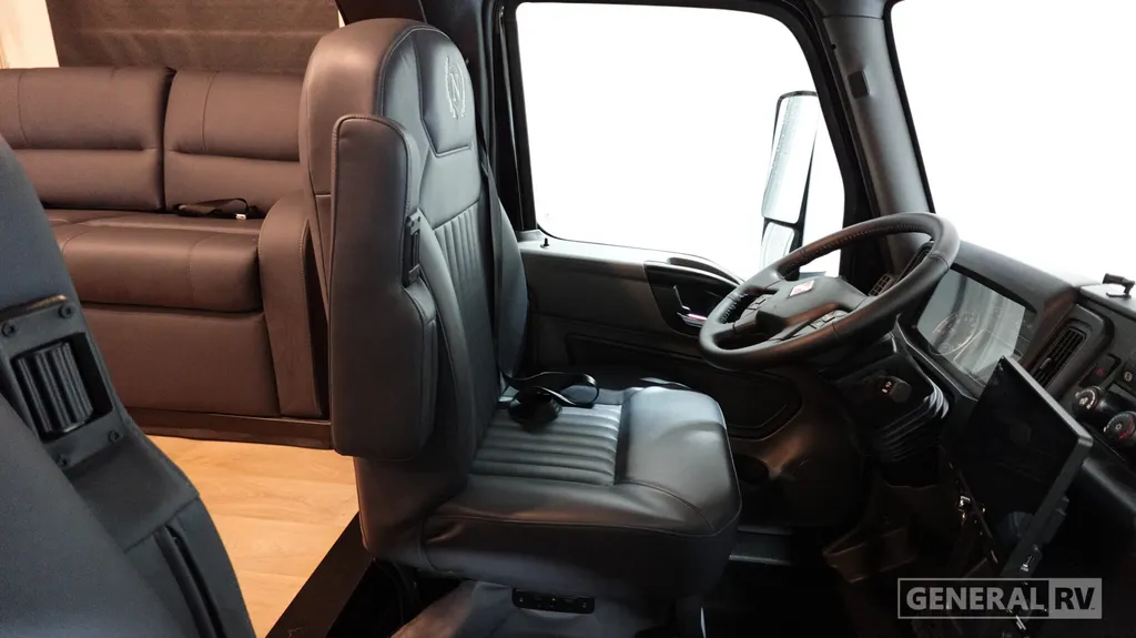 2027 NeXus RV Ghost 33DS, Photos photo 8