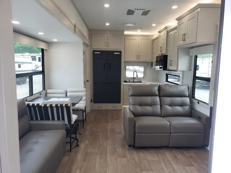 2027 Grand Design Solitude 417KB - Photo 3