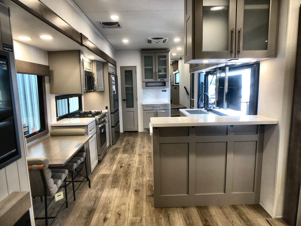 2026 Alliance RV Paradigm 388SP - Photo 3