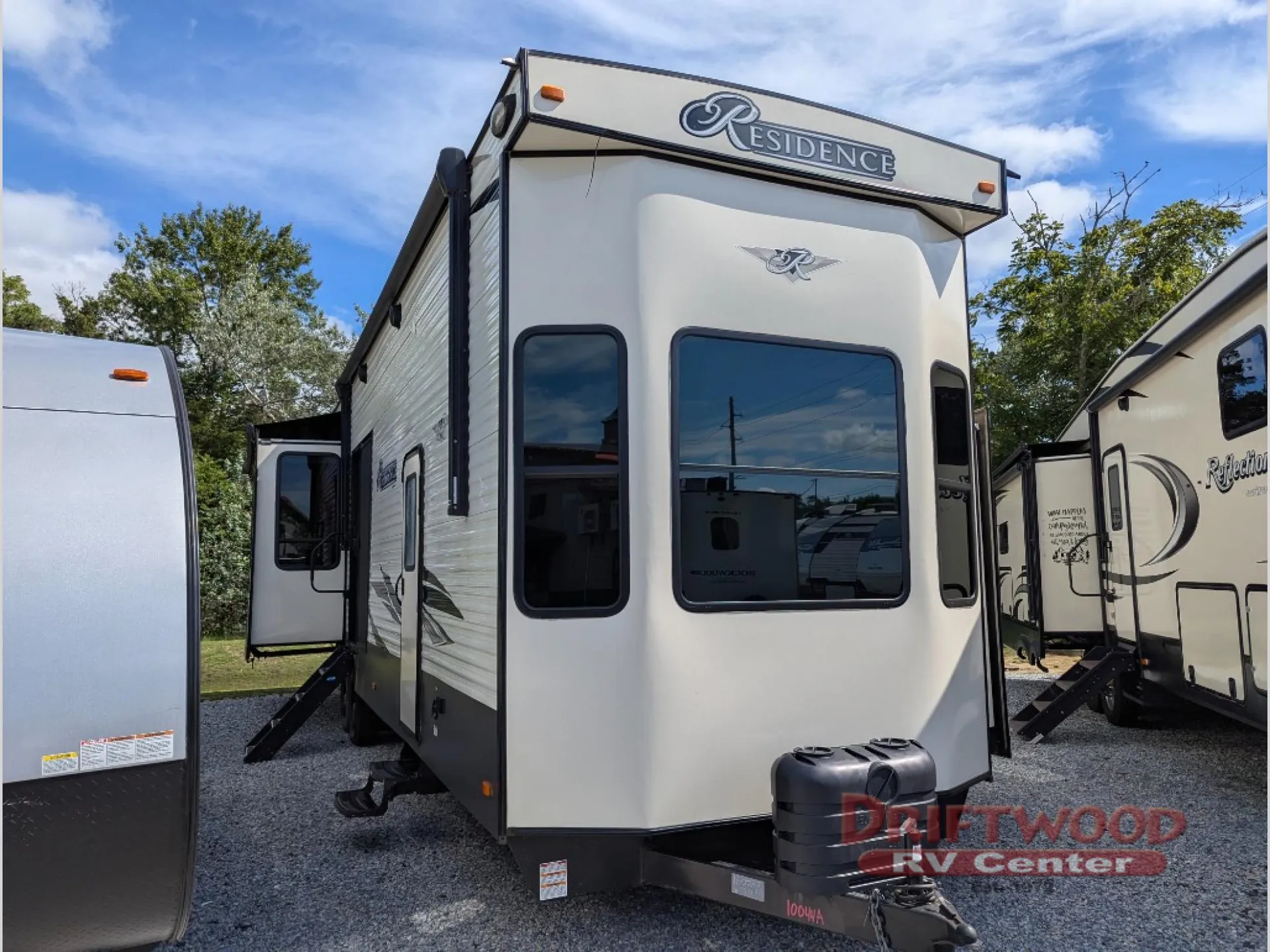 2019 Keystone Residence 40FLFT - Photo 3