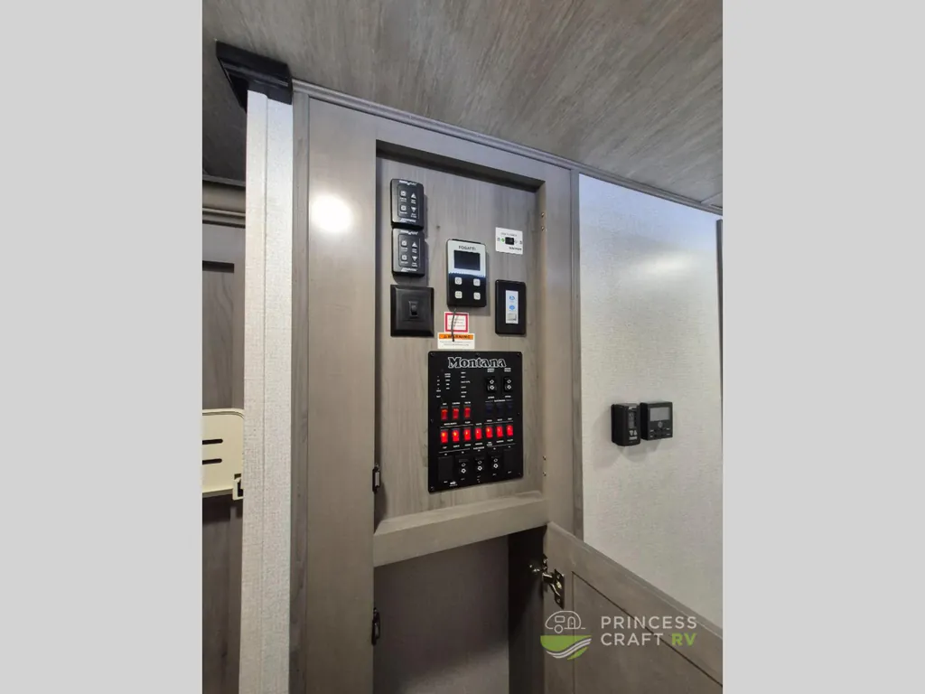 2021 Keystone Montana 3231CK, Photos photo 6