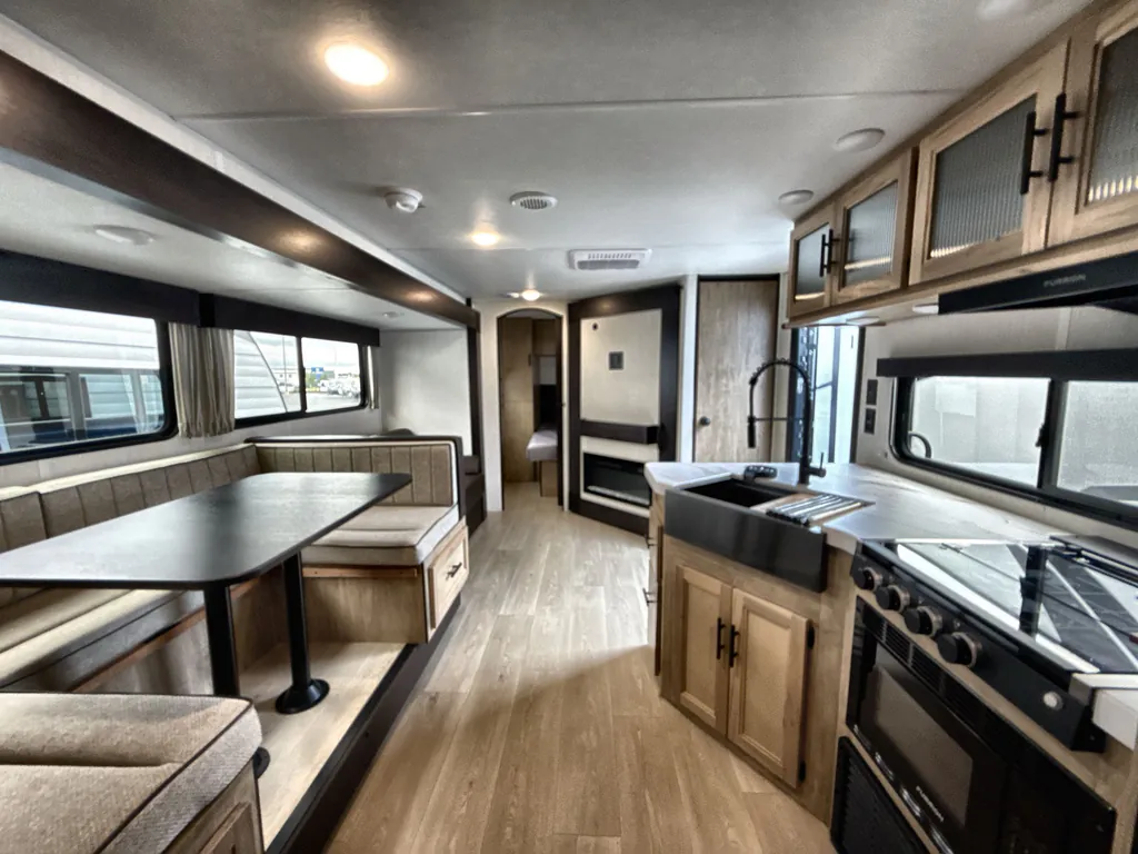2026 Forest River Cherokee Grey Wolf 26KF, Photos photo 3
