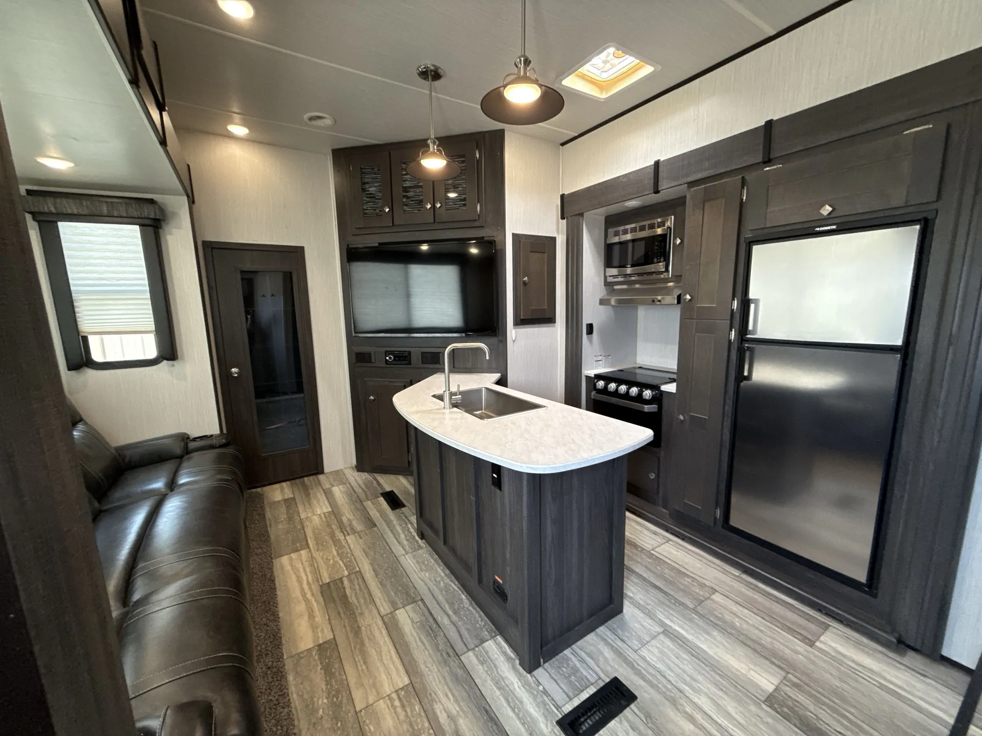 2020 Heartland Gravity 3510 — living area main
