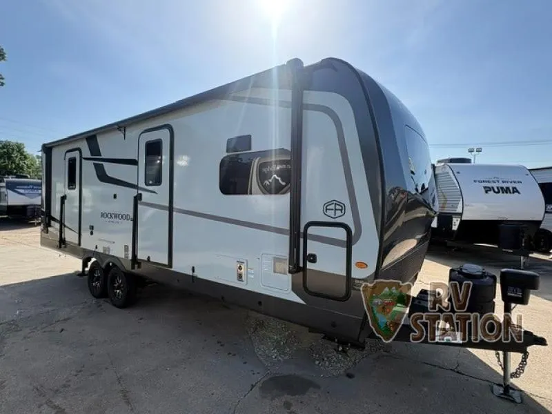 2027 Forest River Rockwood Ultra Lite 2608BS - Photo 2