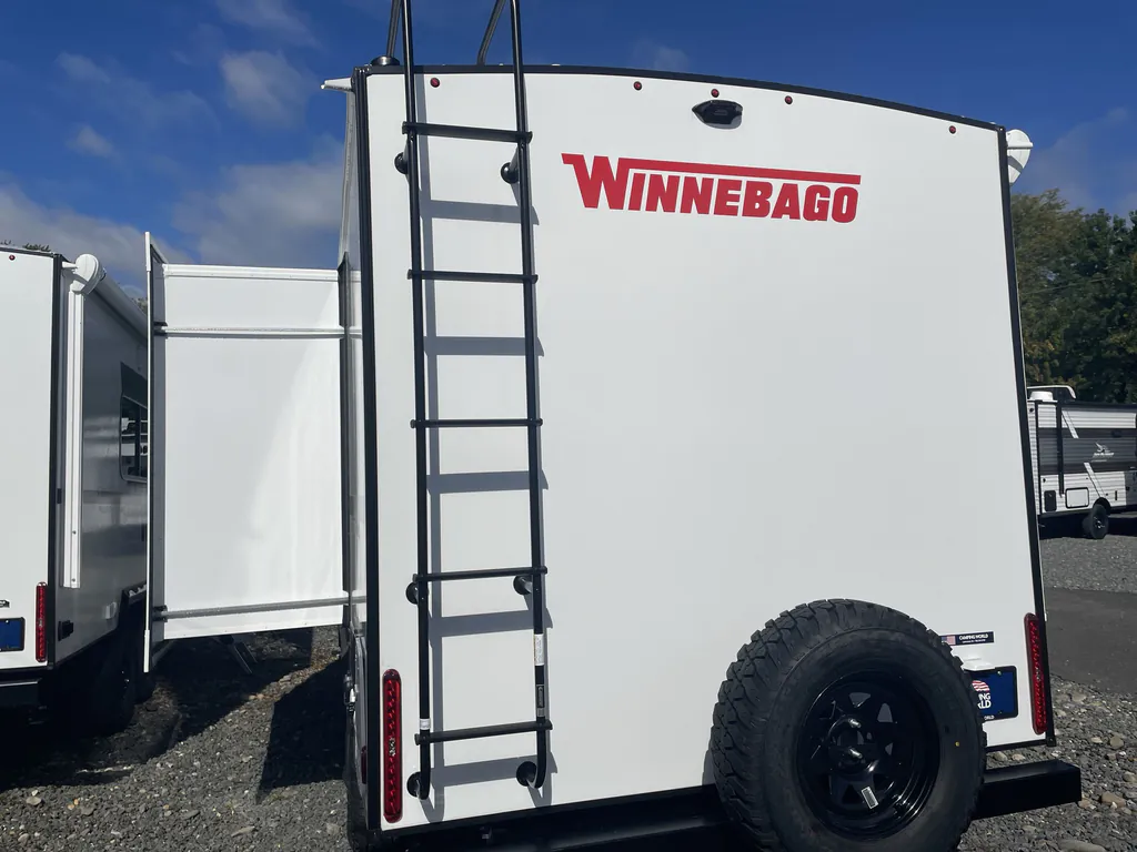 2027 Winnebago Micro Minnie 2108DS, Photos photo 6