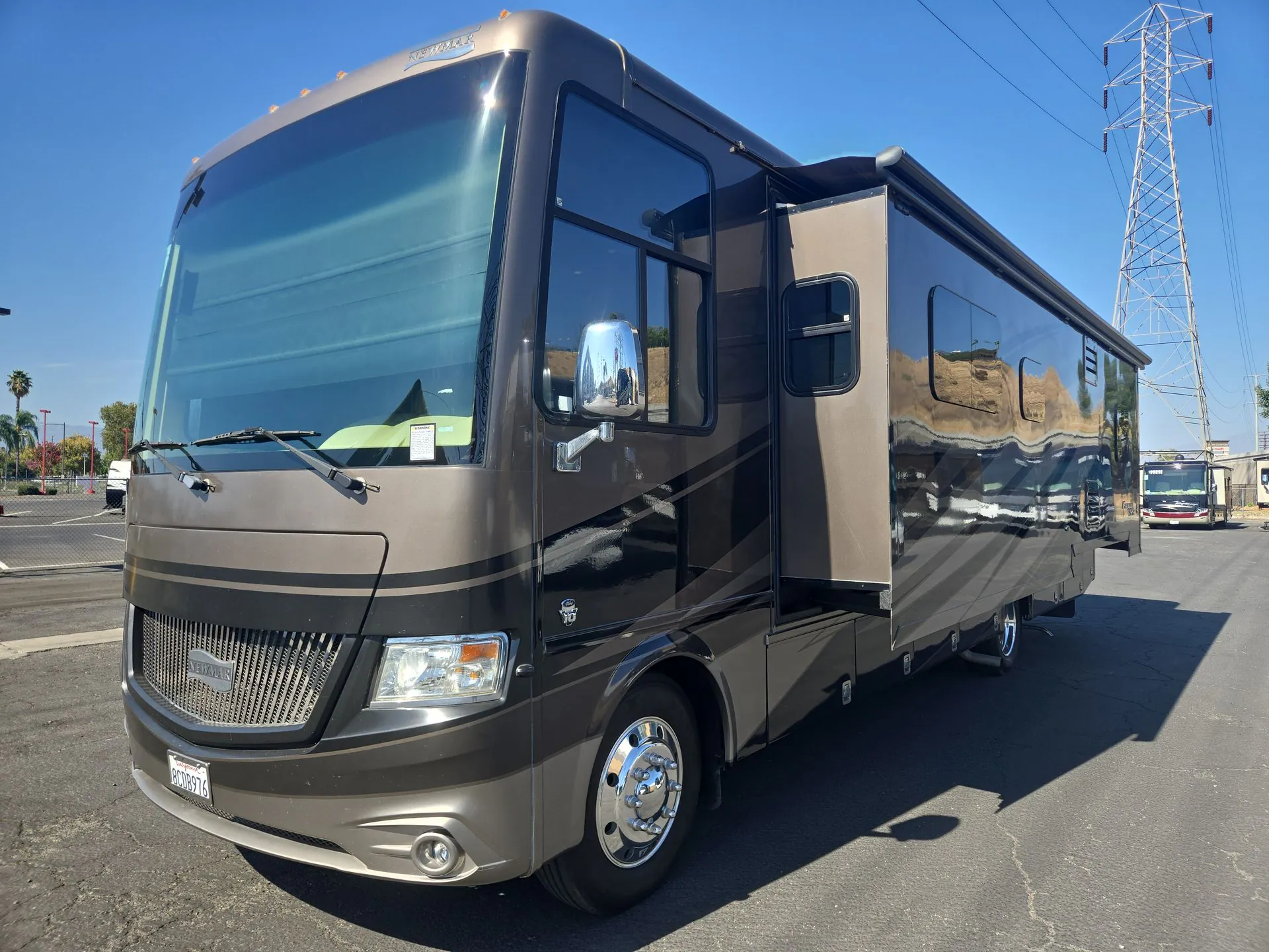 2018 Newmar Canyon Star 3513 - Photo 4