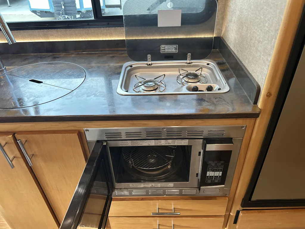 2017 Tiffin Wayfarer 24 QW, Photos photo 11