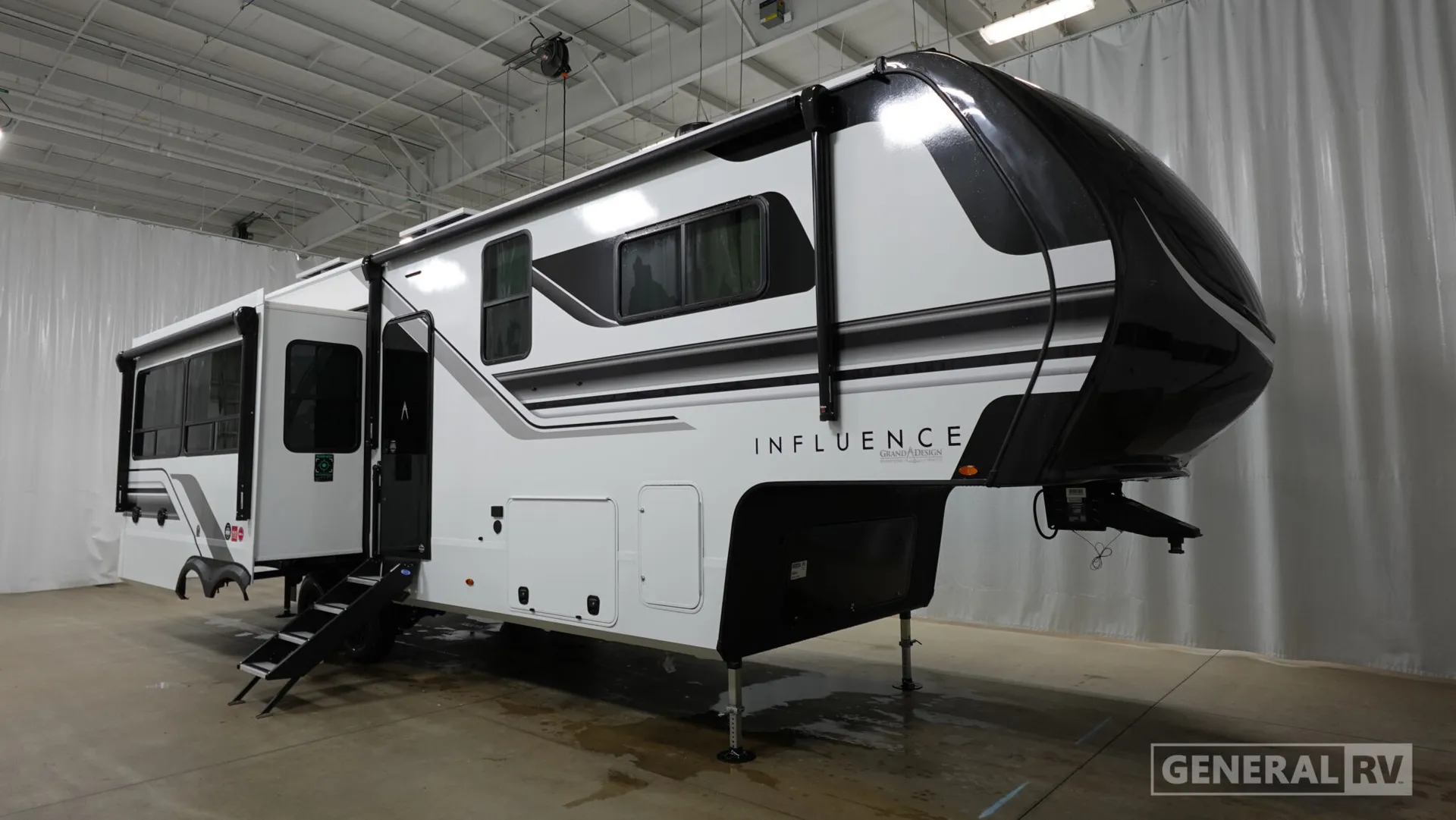 2026 Grand Design Influence 3003RL - Photo 2