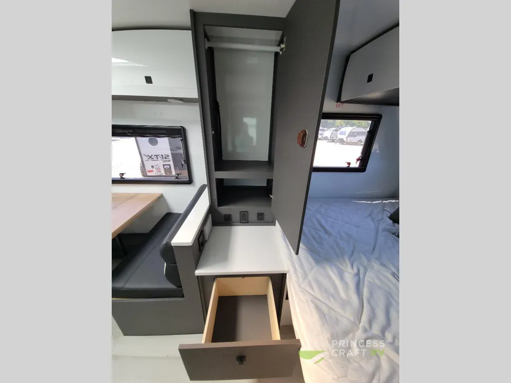 2027 Palomino Pause Reboot Edition 196, Photos photo 7
