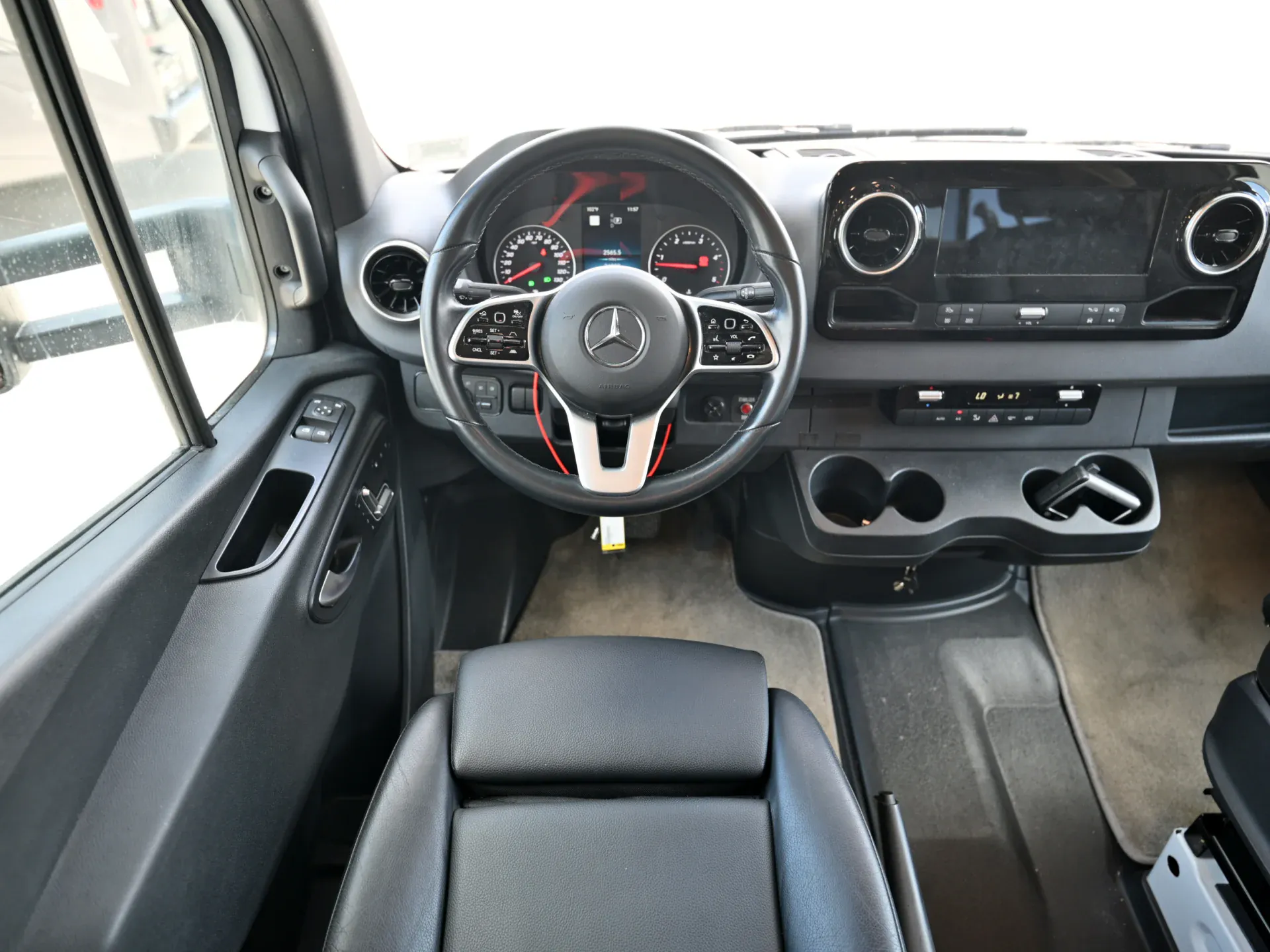 2021 Winnebago Vita 24P - Photo 3