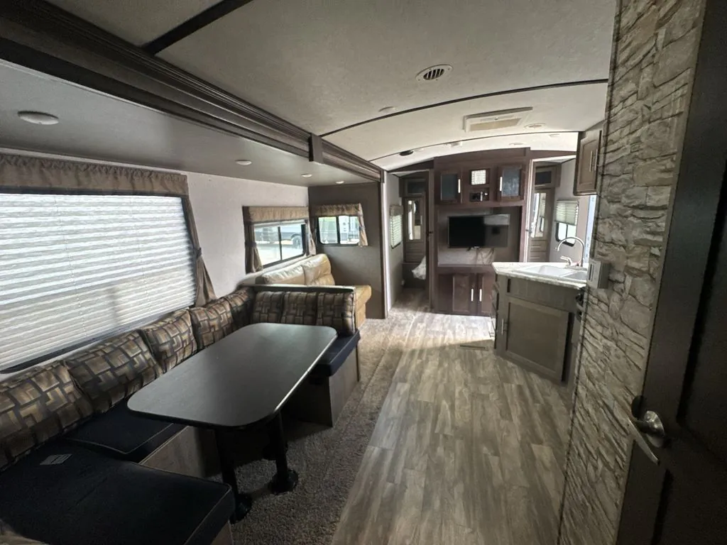 2018 Forest River RV Surveyor Legend 295QBLE, Photos photo 30
