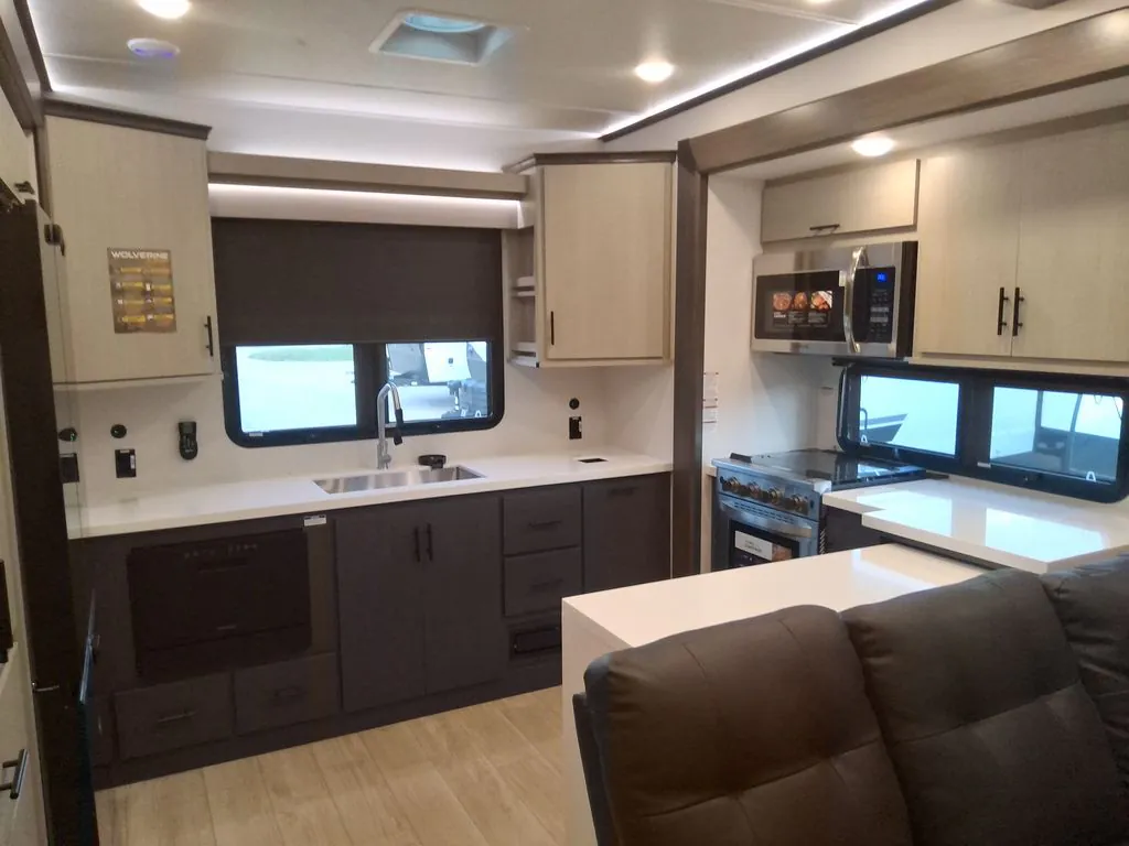 2027 Forest River RV WOLVERINE 32JF, Photos photo 21