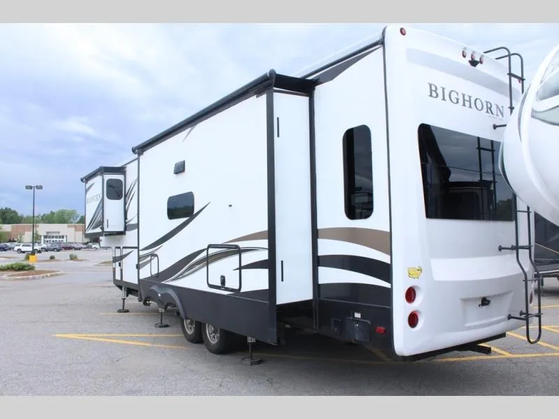 2019 Heartland Bighorn 3160EL - Photo 3